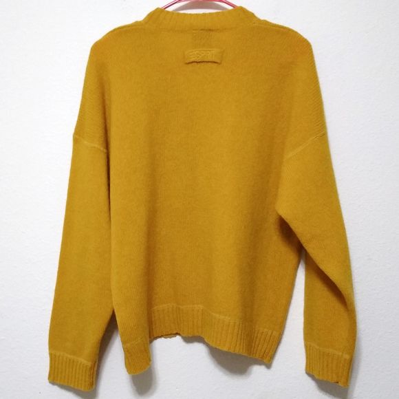 Vintage Esprit Basix V-neck Sweater - Picture 2 of 7